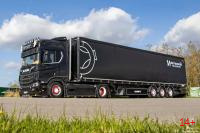 01-5543 Масштабная модель Тентованный прицеп SCANIA R HIGHLINE CR20H 4X2 в масштабе 1 50
