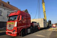 01-5424 Масштабная модель Низкорамный трал MERCEDES-BENZ ACTROS MP5 SLT GIGA SPACE 8X4 в масштабе 1 50 