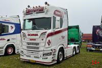 01-4812 Масштабная модель Седельный тягач SCANIA S HIGHLINE CS20H 6X2 в масштабе 1 50