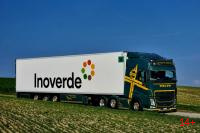 01-5610 Масштабная модель Рефрижераторный прицеп VOLVO FH4 GLOBETROTTER 6X2 в масштабе 1 50