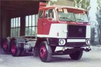 01-5417 Масштабная модель Седельный тягач VOLVO F88 6X2 в масштабе 1 50