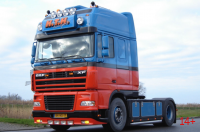 01-5475 Масштабная модель Седельный тягач DAF XF95 SUPER SPACE CAB 4X2 в масштабе 1 50