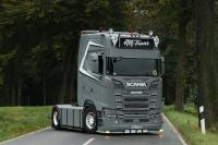 01-5402 Масштабная модель Седельный тягач SCANIA S HIGHLINE CS20H 4X2 в масштабе 1 50