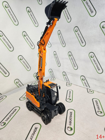 99-10106 Масштабная модель колесный экскаватор Doosan DX165WR-7 в масштабе 1:50