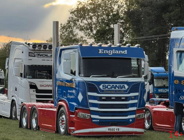 87544 Масштабная модель Тентованный прицеп Steve Swain Scania Next Gen R660 в масштабе 1 50