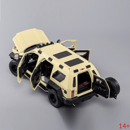 VAKF-0252 Масштабная модель Внедорожник G. Patton Бежевый в масштабе 1:18