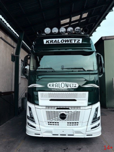 89056 Масштабная модель Цистерна Kralowetz Volvo FH Aero XXL в масштабе 1 50