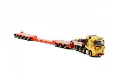 01-3978  Масштабная модель Низкорамный трал MERCEDES-BENZ ACTROS MP5 SLT BIG SPACE SCHEUERLE в масштабе 1:50