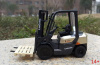 VB3A706 Масштабная модель Вилочный погрузчик Liugong CLG2030H в масштабе 1:25