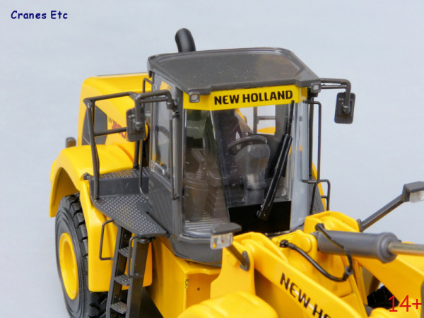 13782 Масштабная модель New Holland фронтальный погрузчик W300C  в масштабе 1:50