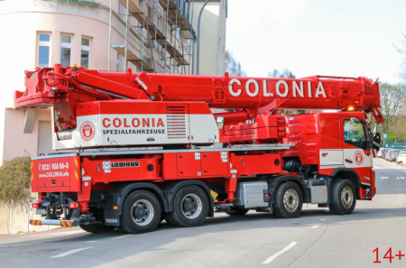 51-2200 Масштабная модель Автокран VOLVO FMX SLEEPER CAB 8X4 LIEBHERR LTF 1060-4.1 в масштабе 1 50