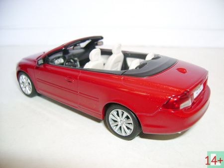 vfl1799 Масштабная модель седана Volvo Вольво C70 flamenco red в масштабе 1 43