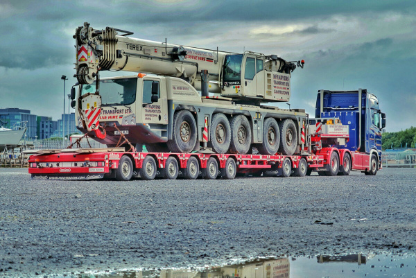 01-5182 Масштабная модель Низкорамный трал SCANIA S HIGHLINE CS20H 6X4 в масштабе 1 50 