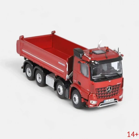 106600050-2 Масштабная модель Самосвал Mercedes-Benz Arocs 8x4 (красный) в масштабе 1 50