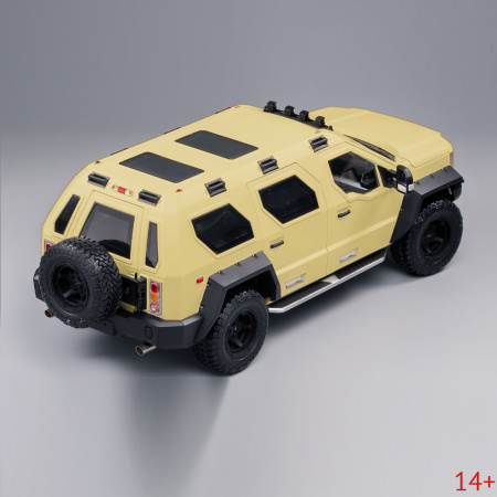 VAKF-0252 Масштабная модель Внедорожник G. Patton Бежевый в масштабе 1:18