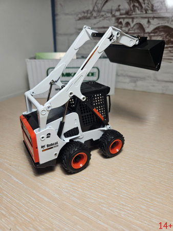 19516 Масштабная модель Bobcat S750 погрузчик с бортовым поворотом, сувенирная продукция в масштабе 1:25