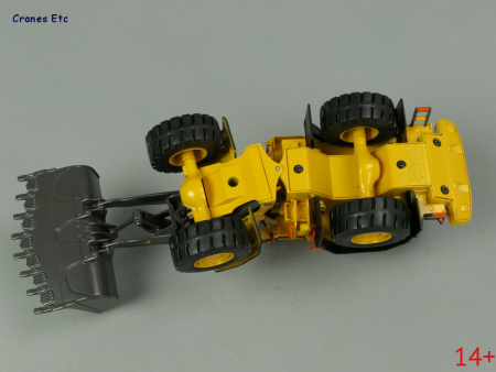 300082 Масштабная модель Volvo-L 350H колесный погрузчик в масштабе 1:50