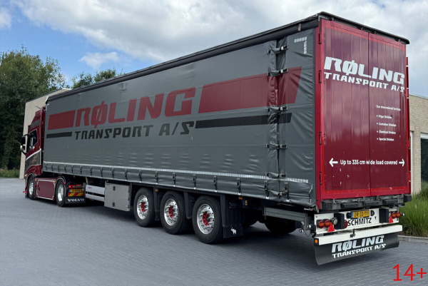 01-5484 Масштабная модель Тентованный прицеп VOLVO FH5 GLOBETROTTER XL 4X2 в масштабе 1 50
