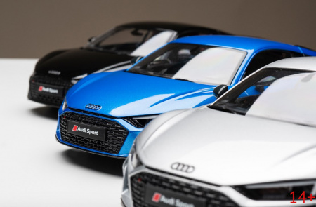 VAKF-0353 Масштабная модель Audi R8 Coupe в масштабе 1:18