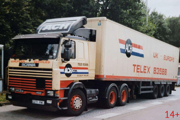 01-5393 Масштабная модель Фургонный прицеп SCANIA 3 SERIES 6X2 в масштабе 1 50 