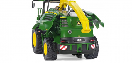 077832 Масштабная модель Зерноуборочный комбайн John Deere 8500i в масштабе 1:32