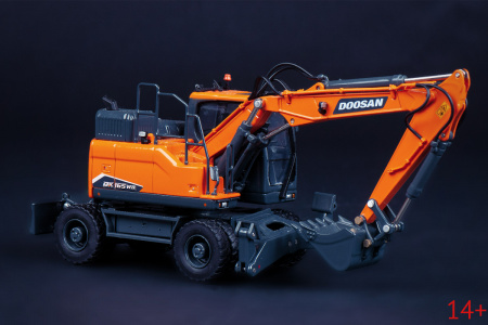 99-10106 Масштабная модель колесный экскаватор Doosan DX165WR-7 в масштабе 1:50