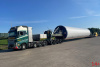 01-5375 Масштабная модель Низкорамный трал VOLVO FH5 GLOBETROTTER XL 8X4 в масштабе 1 50