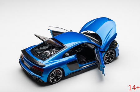 VAKF-0355 Масштабная модель Audi R8 Coupe в масштабе 1:18