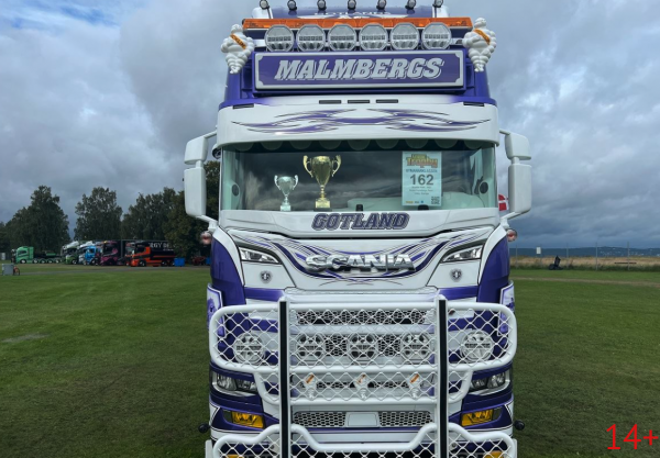 87628 Масштабная модель Рефрижераторный прицеп Malmbergs Scania Next Gen R-Serie в масштабе 1 50