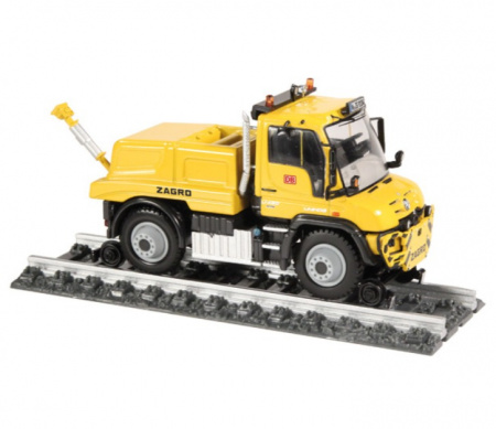 9104 Масштабная модель Локомобиль маневровый Mercedes-Benz Unimog U400 ZW "Zagro" в масштабе 1:50