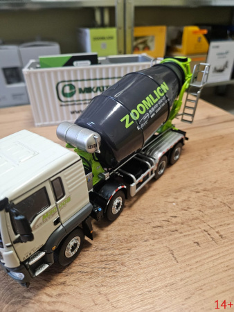 407021 Масштабная модель бетоносмеситель 8*4 Zoomlion Shaanxi Shacman Delong X3000 в масштабе 1:38