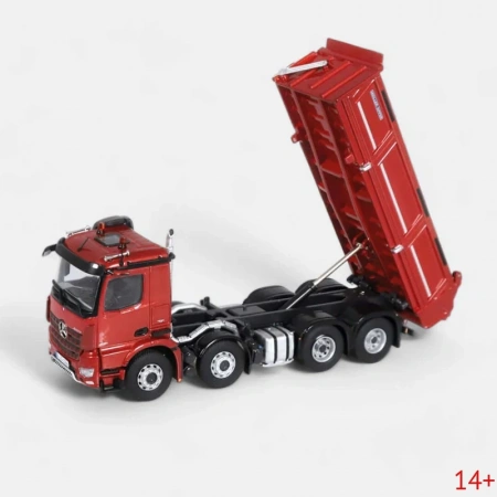 106600050-2 Масштабная модель Самосвал Mercedes-Benz Arocs 8x4 (красный) в масштабе 1 50