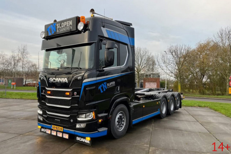 01-5428 Масштабная модель Самосвальный прицеп SCANIA R HIGHLINE CR20H 8X2 в масштабе 1 50