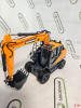 99-10106 Масштабная модель колесный экскаватор Doosan DX165WR-7 в масштабе 1:50