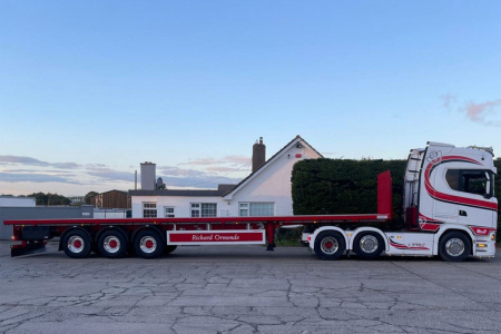 01-5390 Масштабная модель Низкорамный трал SCANIA S HIGHLINE CS20H 6X2 в масштабе 1 50