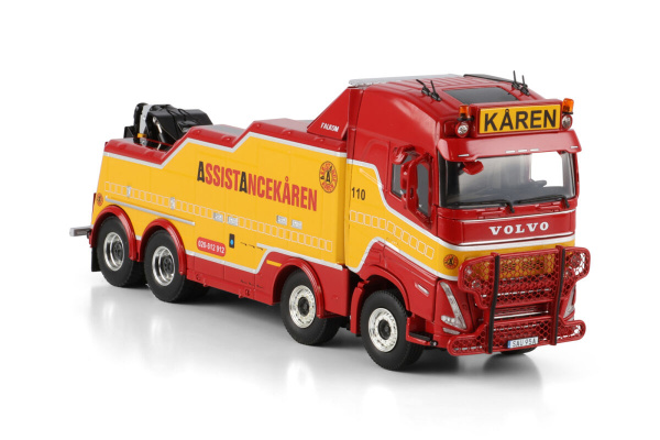 01-5006 Масштабная модель Аэродромный тягач VOLVO FH5 GLOBETROTTER FALKOM 8X4 в масштабе 1 50
