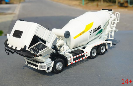75140 Масштабная модель Бетоносмеситель XCMG V7 в масштабе 1:35