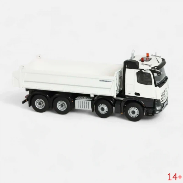 106600050-4 Масштабная модель Самосвал Mercedes-Benz Arocs 8x4 (белый) в масштабе 1 50