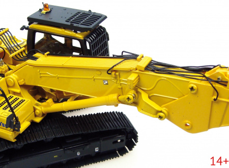 8004 Масштабная модель экскаватор с удлиненной стрелой Komatsu PC450LC  в масштабе 1:50